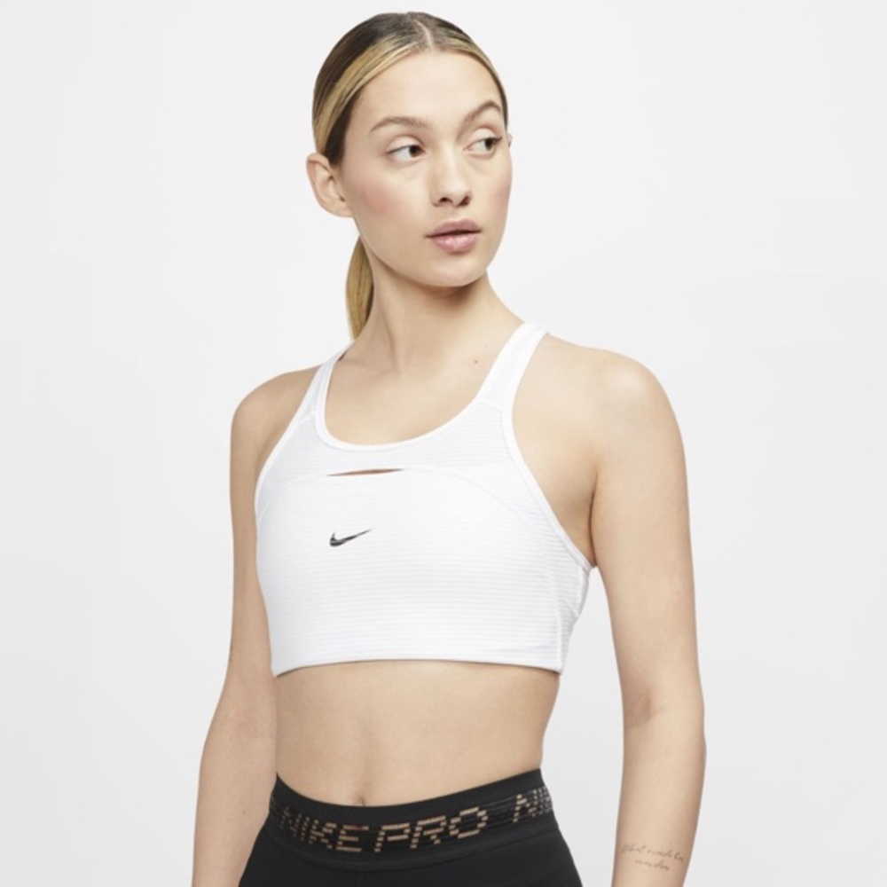 NEVER WORN NIKE SPORTS BRA